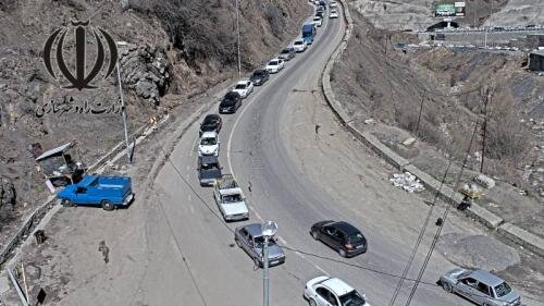 ترافیک سنگین دوباره جاده چالوس را یک طرفه کرد